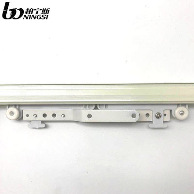 Un buen precio. Portador automático motorizado color blanco del amo de la cortina para el dormitorio En línea